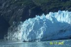 Edge of glacier 