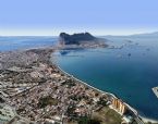 Aerial photo of Gibraltar ... (Click to enlarge)