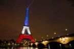 151116 eiffel tower red white blue 1240p d36e114e055a1af8ffe687a50888f