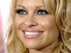 Pamela Anderson ... (Click to enlarge)