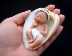 Amazing Miniature Babies by Camille Allen ... (Click to enlarge)