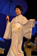 Kimono, Traditional Japanese Costumes ... (Click to enlarge)