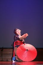 Traditional Japanese Umbrella Dance Performance ... (Click to enlarge)